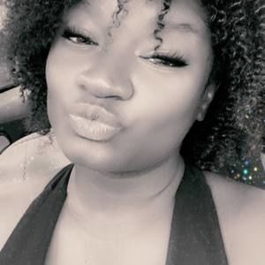 Meet your Posher, Cabrina